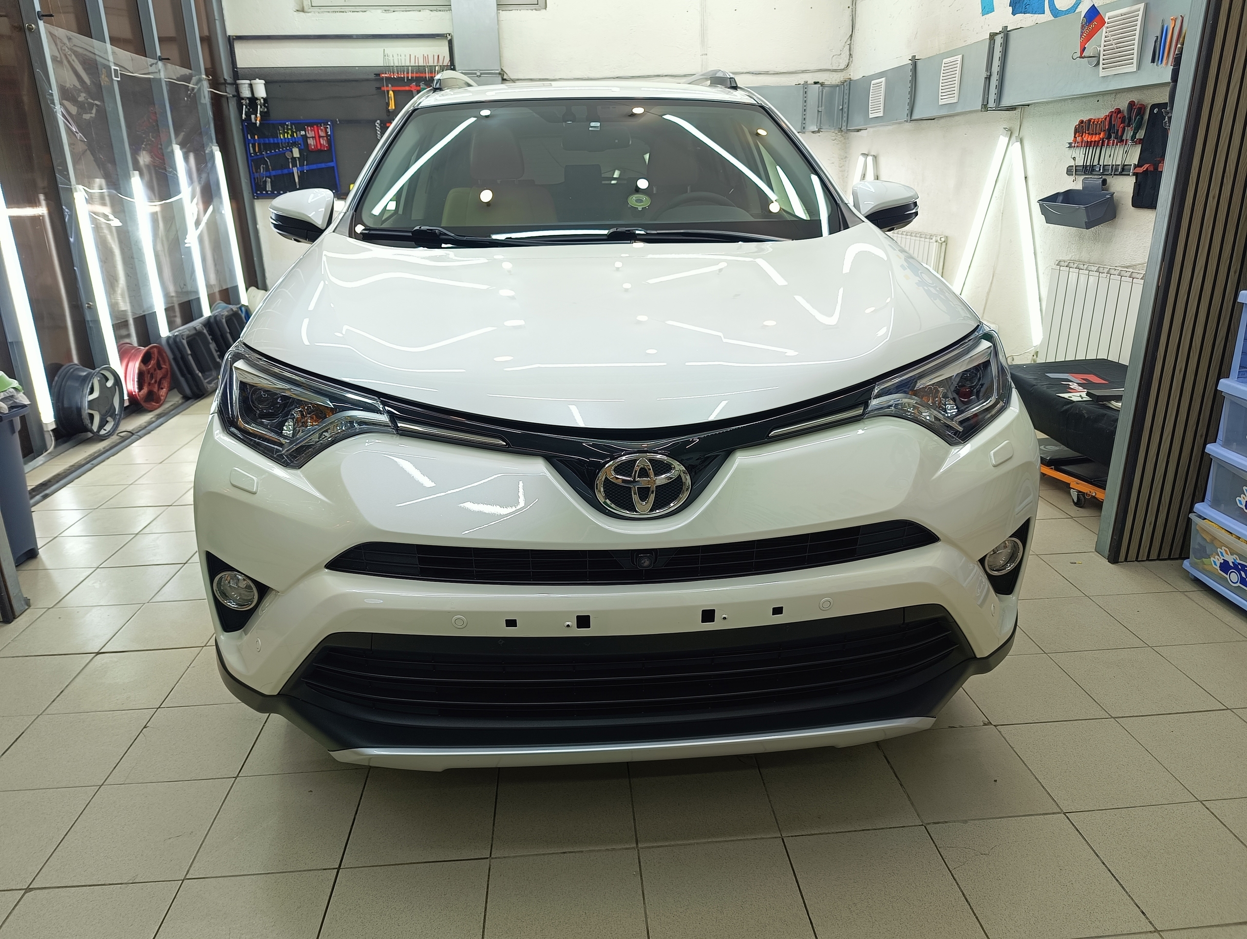 Toyota RAV4 в Fastdetailing